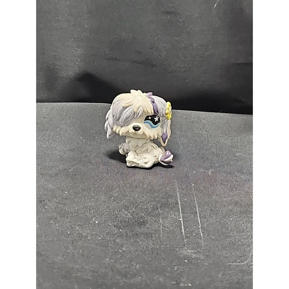 Littlest Pet Shop LPS #466 Gray White Sheepdog Yellow Flower, Blue Flower Eyes